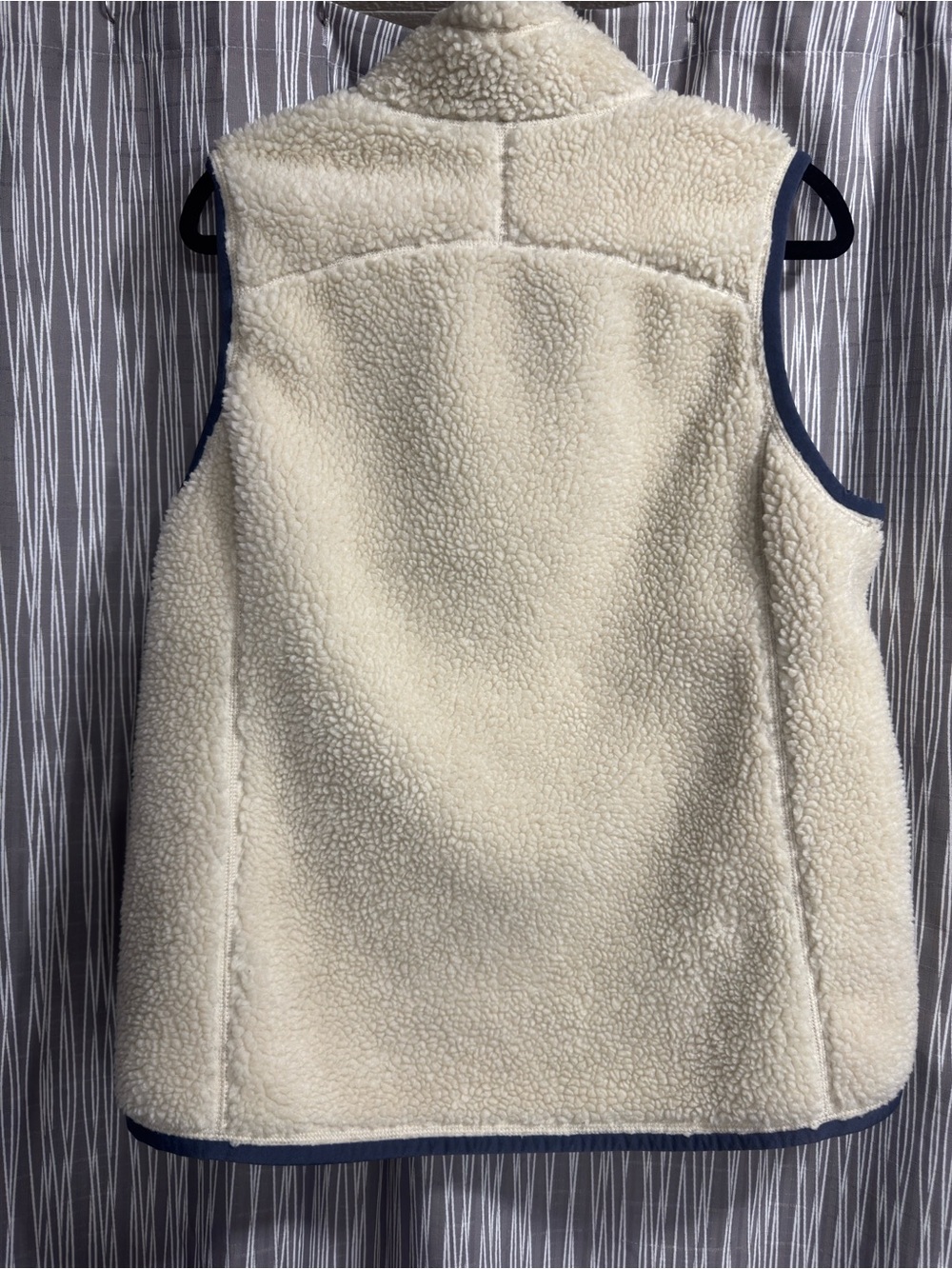 L.L. Bean Cream Sherpa Fleece Vest with Navy Trim and Yellow Accents - Picture 8 of 10